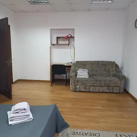 מוקצ'בה Apartments Domovik On Valenberga 3 מראה חיצוני תמונה