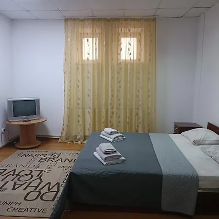 מוקצ'בה Apartments Domovik On Valenberga 3 מראה חיצוני תמונה